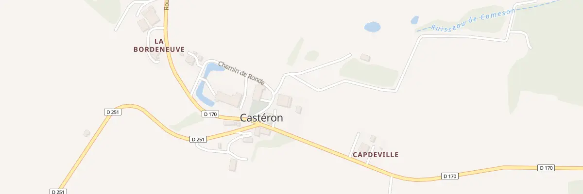 Plan du 5004 Au Village à Castéron