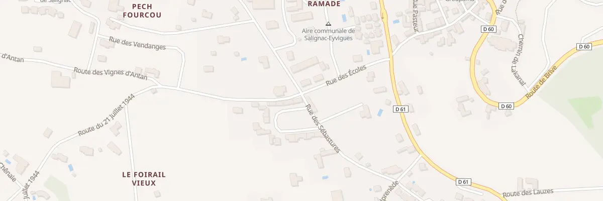 Plan du 1 Pl Foirail Vieux à Salignac-Eyvigues