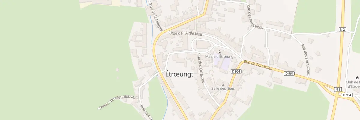 Plan du 14 Pl de l’Église à Étrœungt